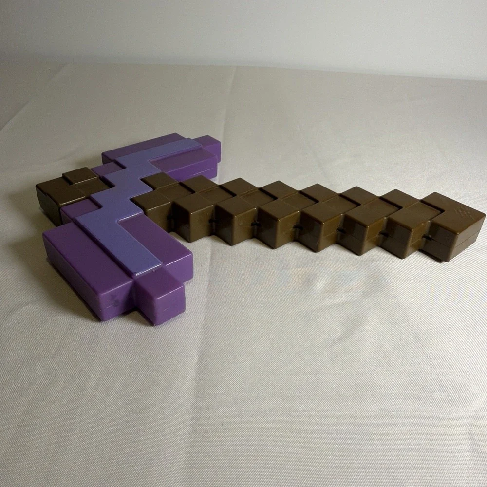 Minecraft Enchanted Pickaxe 14